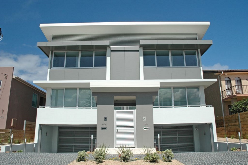 North Entrance Residential Beachfront Apartments 002