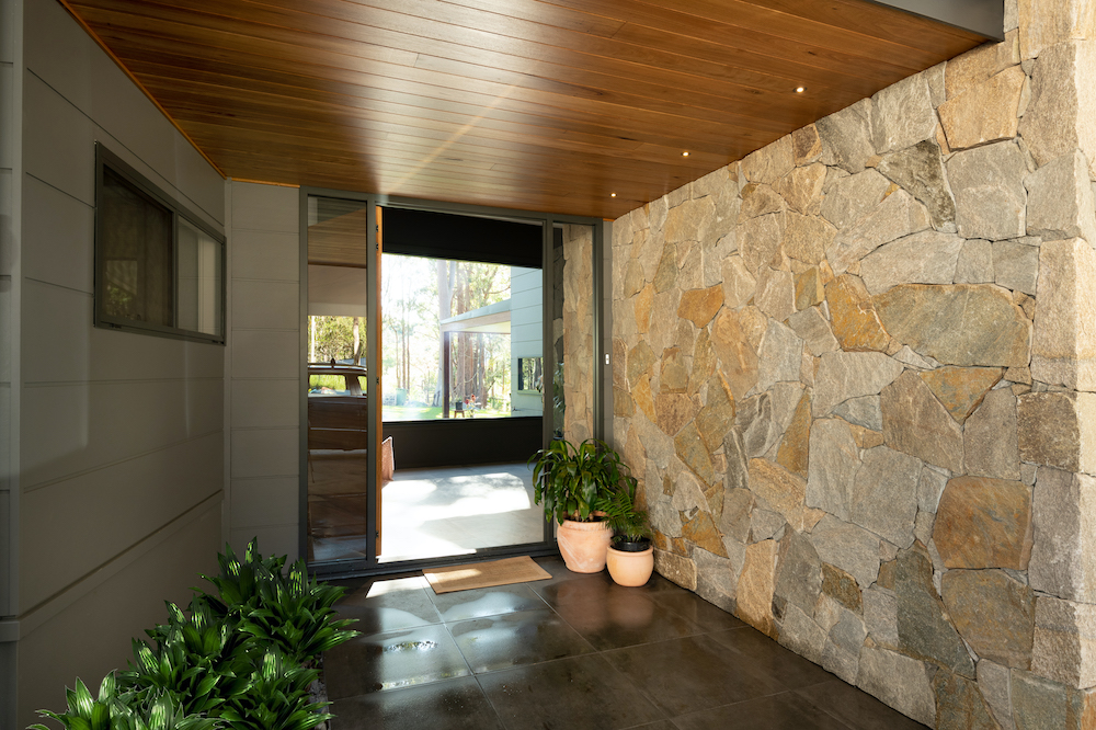 Macmasters Beach House Front Entry